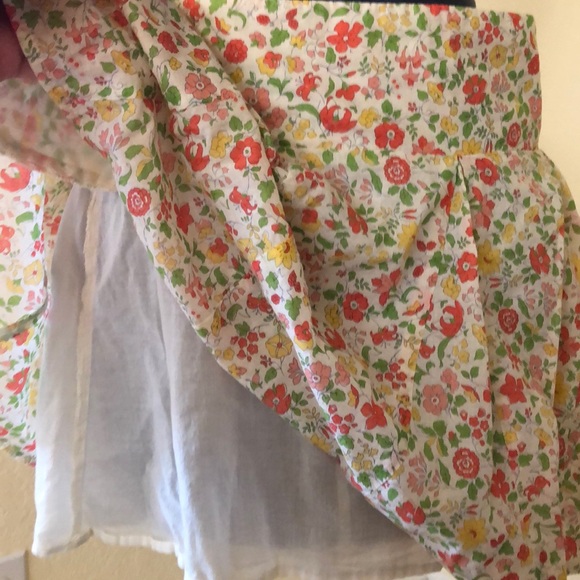 AE mini skirt with separate lining , buttoned & smocked waistband. Size Medium - Picture 5 of 7